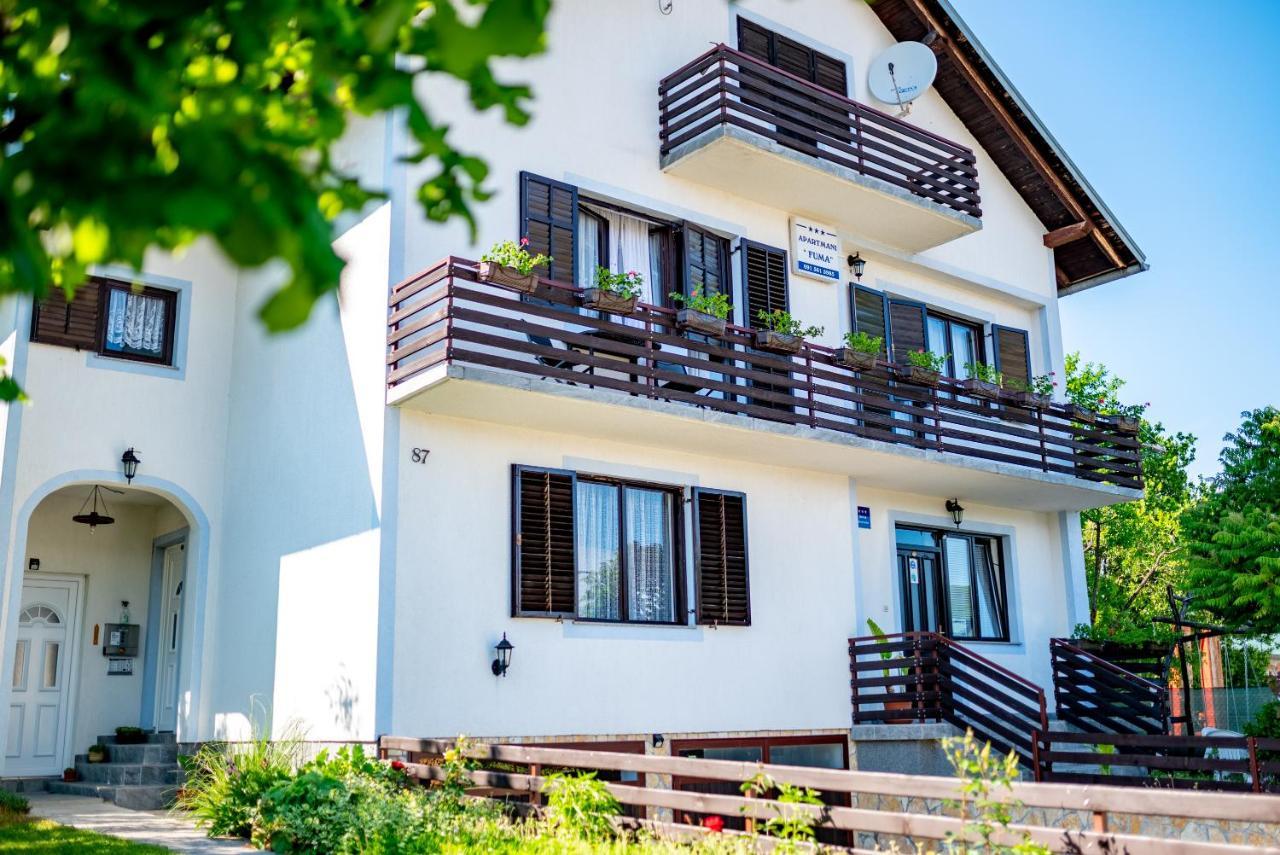 Apartments Fuma Оточац Экстерьер фото