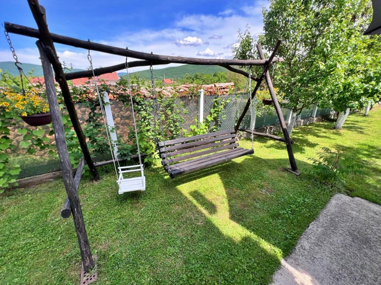 Apartments Fuma Оточац Экстерьер фото